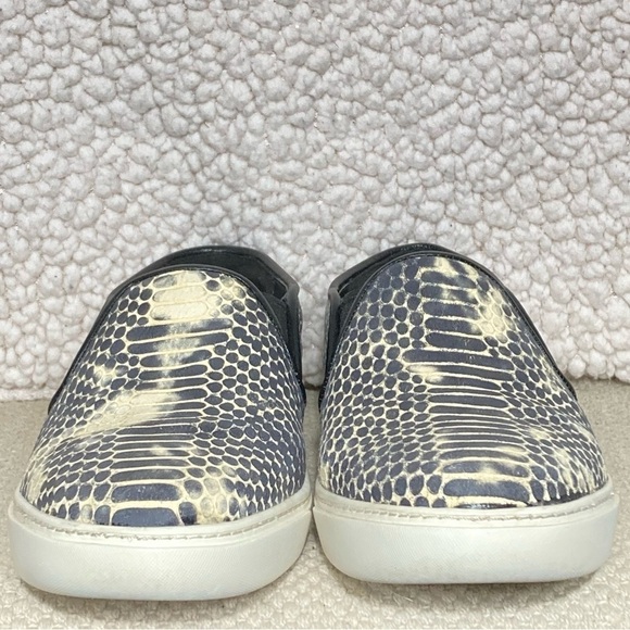Cole Haan Woman's Bowie Snake Print Leather Slip On Casual Sneakers Shoes SZ 6B - Picture 3 of 11